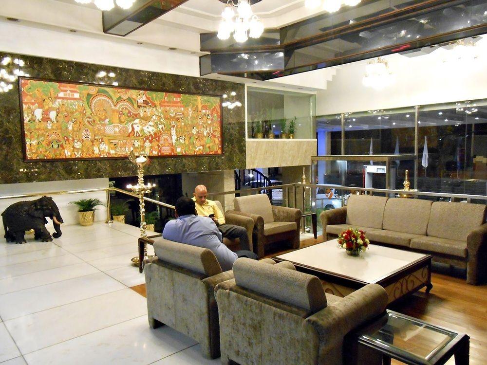 The South Park Hotel トリバンドラム エクステリア 写真